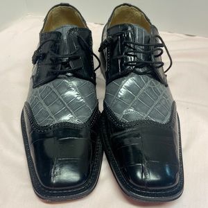 Mens size 9 David Eden genuine alligator shoes